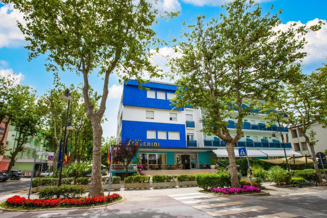 Hotel Stacchini Чезенатико Экстерьер фото